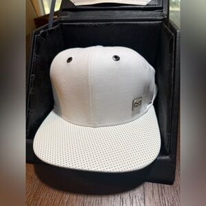 Melin “The Affair” Hat White